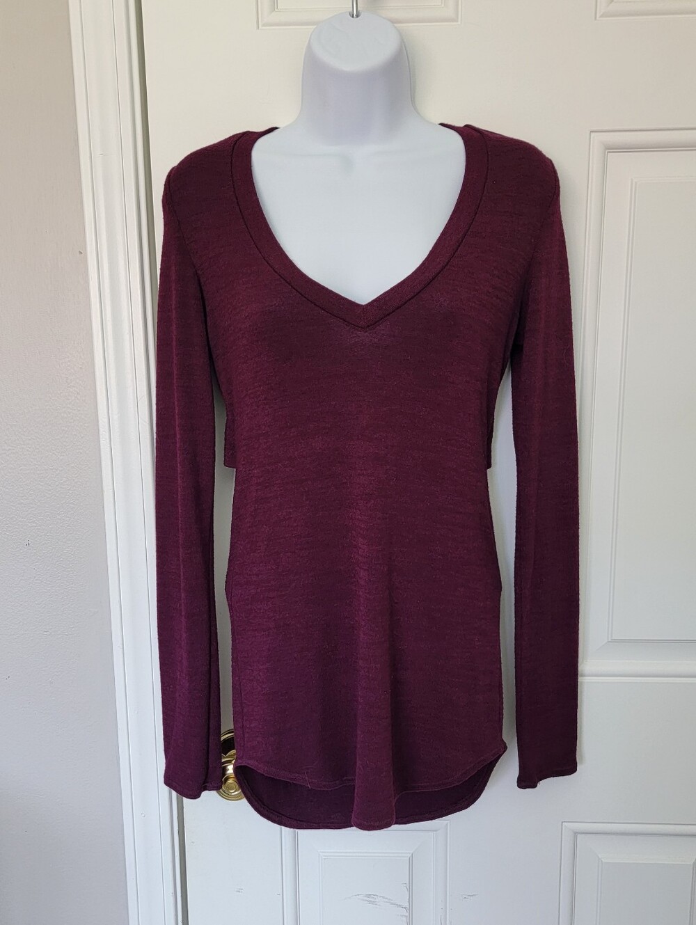 Aritzia Wilfred Free Burgandy Open Back Tunic Sweater Sz Small Lightweight Knit